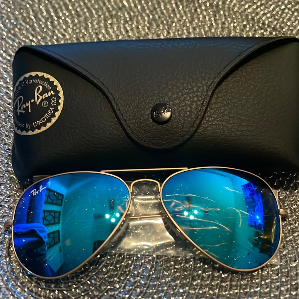 New In Case Blue Ray Ban Aviator